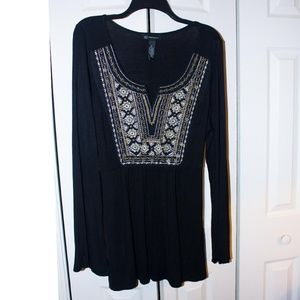 EUC Black Tunic w/ Gorgeous Embroidery